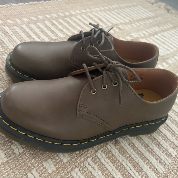 Dr Martens oxfords woman’s 8 men’s 7 - Picture 7 of 9